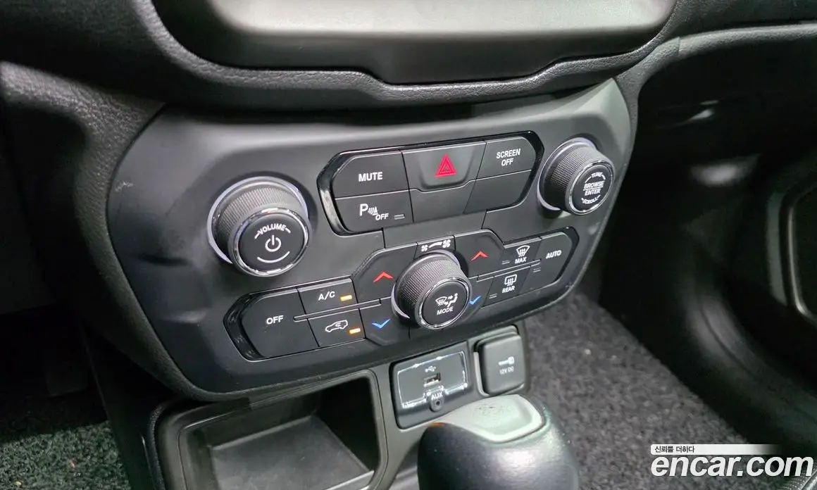 Jeep Renegade 2019 2.4 автомат (гидро), фото 30 Jeep Renegade 2019 2.4 автомат (гидро), фото 30