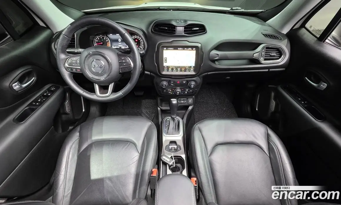 Jeep Renegade 2019 2.4 автомат (гидро), фото 10 Jeep Renegade 2019 2.4 автомат (гидро), фото 10