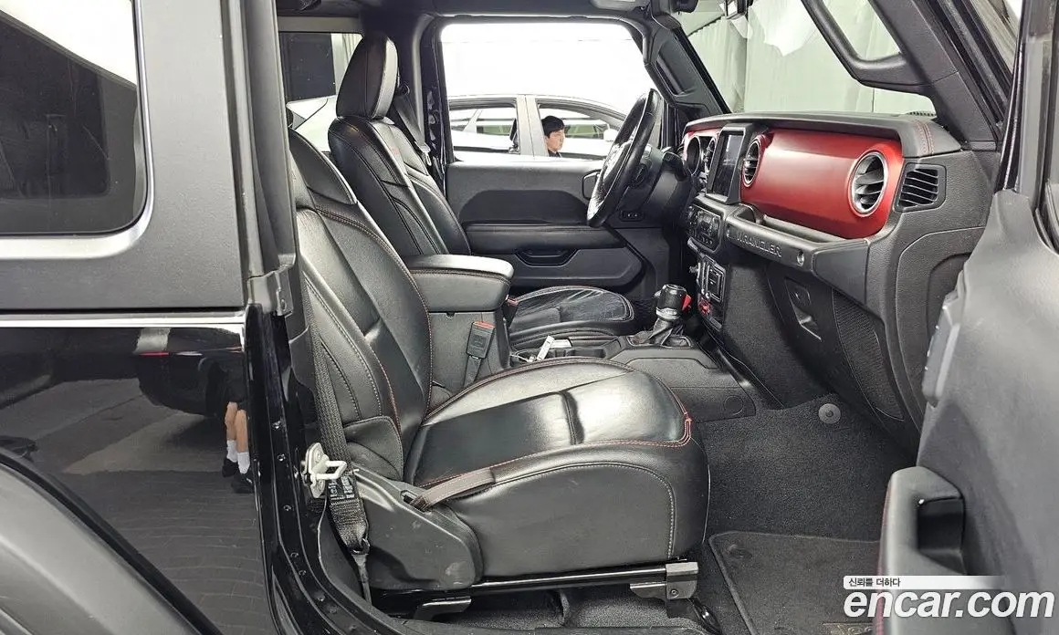 Jeep Wrangler 2020 2.0 автомат (гидро), фото 17 Jeep Wrangler 2020 2.0 автомат (гидро), фото 17