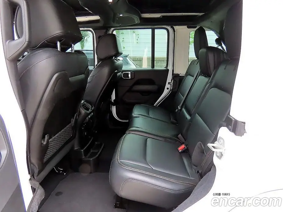 Jeep Wrangler 2024 2.0 автомат (гидро), фото 6 Jeep Wrangler 2024 2.0 автомат (гидро), фото 6