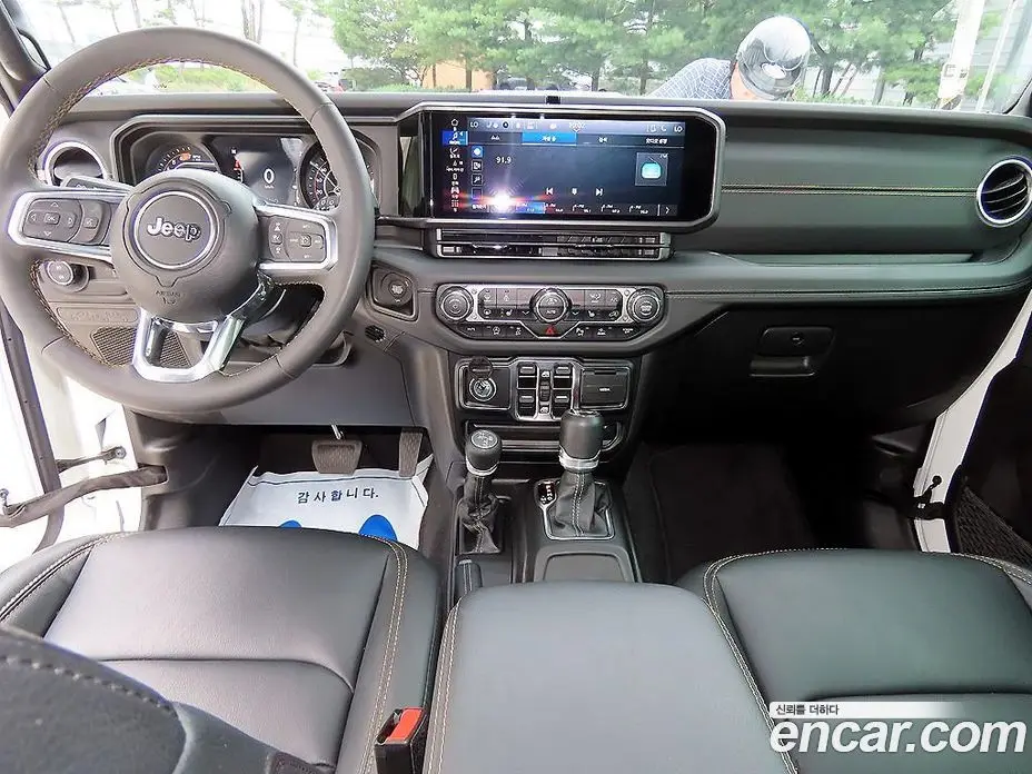 Jeep Wrangler 2024 2.0 автомат (гидро), фото 7 Jeep Wrangler 2024 2.0 автомат (гидро), фото 7