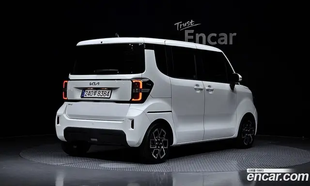 Kia Ray 2024 1.0 автомат (гидро), миниатюра 1 Kia Ray 2024 1.0 автомат (гидро), миниатюра 1