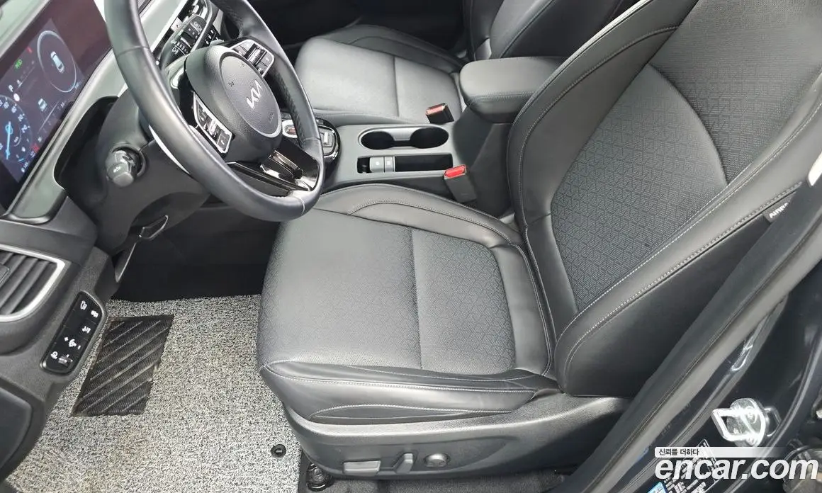 Kia Seltos 2023 1.6 автомат (гидро), фото 32 Kia Seltos 2023 1.6 автомат (гидро), фото 32