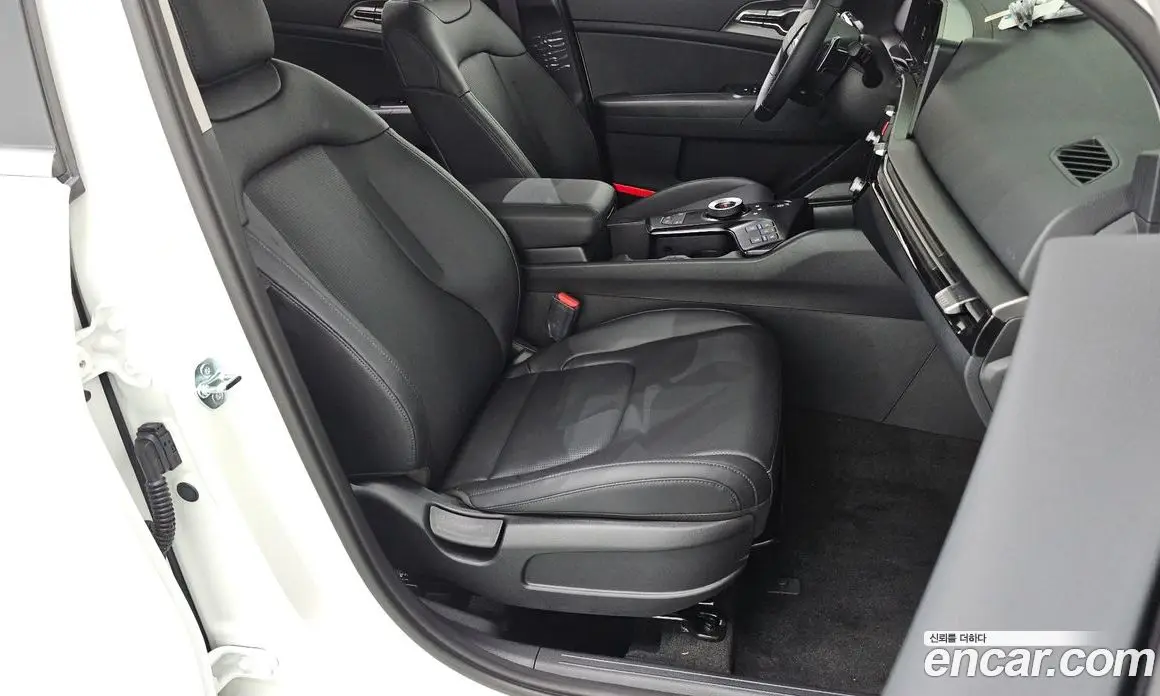 Kia Sportage 2026 1.6 автомат (гидро), фото 17 Kia Sportage 2026 1.6 автомат (гидро), фото 17