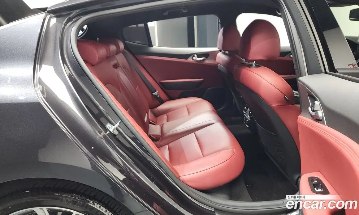 Kia Stinger 2020 2.0 автомат (гидро), фото 17 Kia Stinger 2020 2.0 автомат (гидро), фото 17