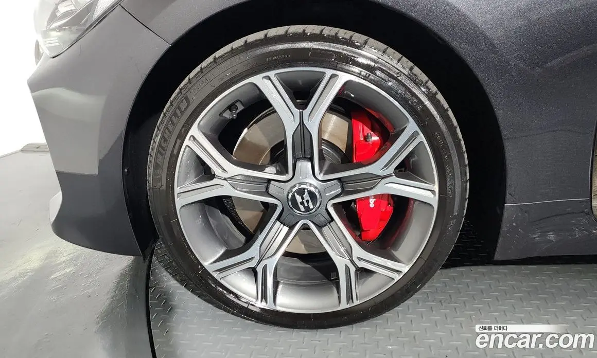 Kia Stinger 2020 2.0 автомат (гидро), фото 5 Kia Stinger 2020 2.0 автомат (гидро), фото 5