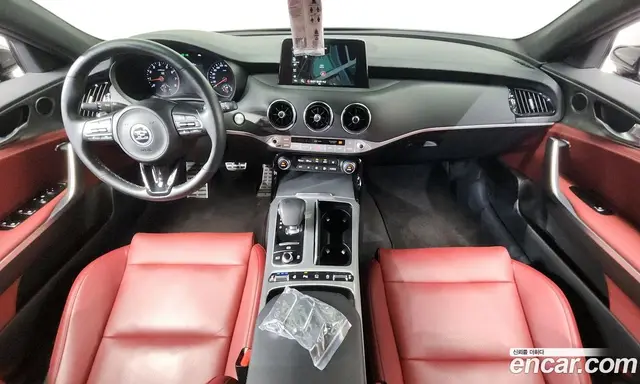 Kia Stinger 2020 2.0 автомат (гидро), миниатюра 10 Kia Stinger 2020 2.0 автомат (гидро), миниатюра 10
