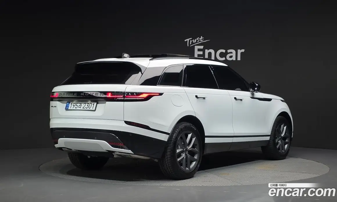 Land Rover Range Rover Velar 2025 2.0 автомат (гидро), фото 2 Land Rover Range Rover Velar 2025 2.0 автомат (гидро), фото 2