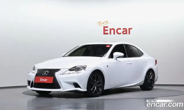 Lexus IS, 2016, 94 925 км Lexus IS, 2016, 94 925 км