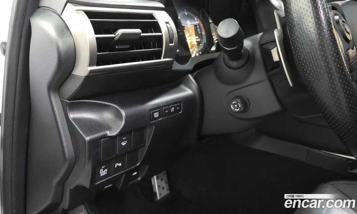 Lexus IS 2016 2.0 автомат (гидро), фото 13 Lexus IS 2016 2.0 автомат (гидро), фото 13