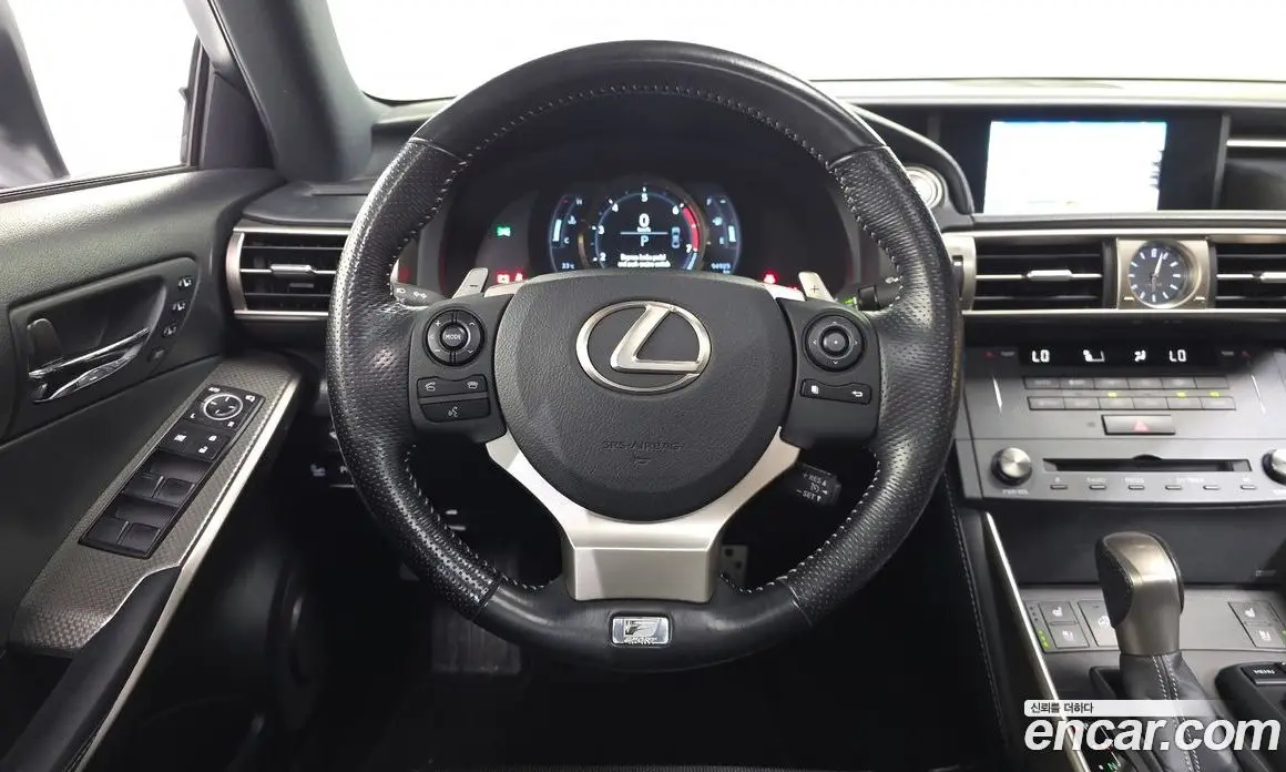 Lexus IS 2016 2.0 автомат (гидро), фото 14 Lexus IS 2016 2.0 автомат (гидро), фото 14