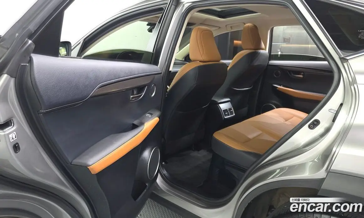 Lexus NX 2019 2.5 автомат (гидро), фото 16 Lexus NX 2019 2.5 автомат (гидро), фото 16