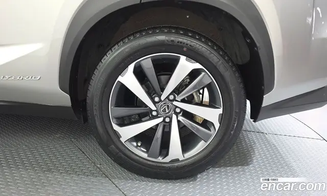 Lexus NX 2019 2.5 автомат (гидро), миниатюра 7 Lexus NX 2019 2.5 автомат (гидро), миниатюра 7