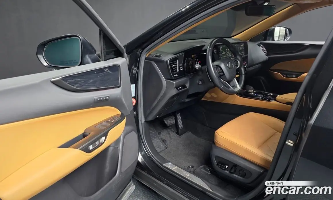 Lexus NX 2023 2.5 автомат (гидро), фото 13 Lexus NX 2023 2.5 автомат (гидро), фото 13