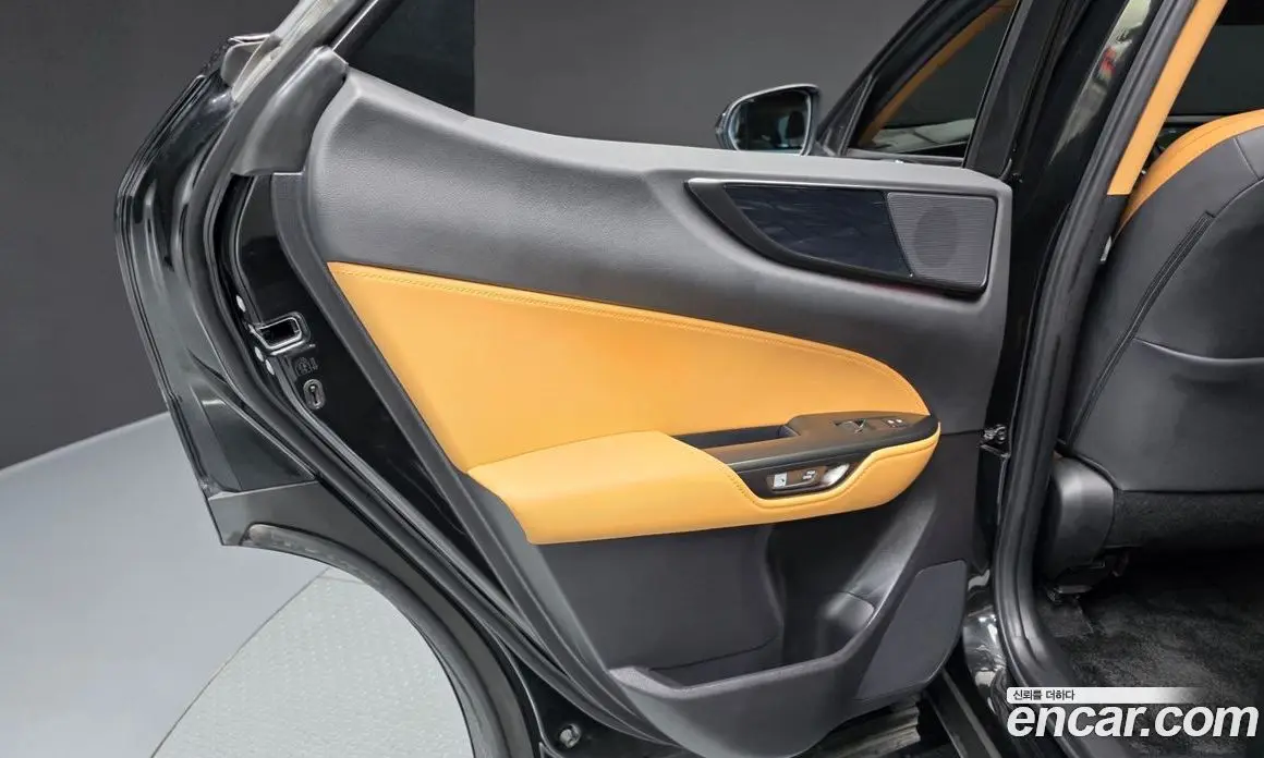 Lexus NX 2023 2.5 автомат (гидро), фото 15 Lexus NX 2023 2.5 автомат (гидро), фото 15