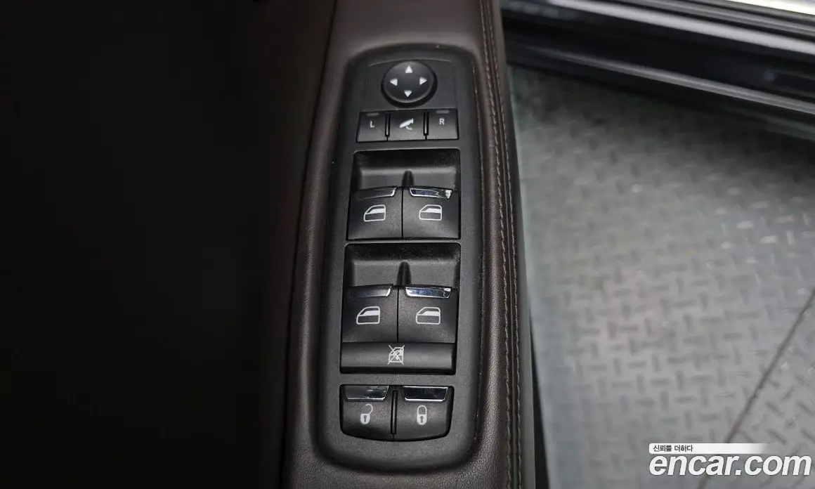 Maserati Quattroporte 2014 3.8 автомат (гидро), фото 14 Maserati Quattroporte 2014 3.8 автомат (гидро), фото 14