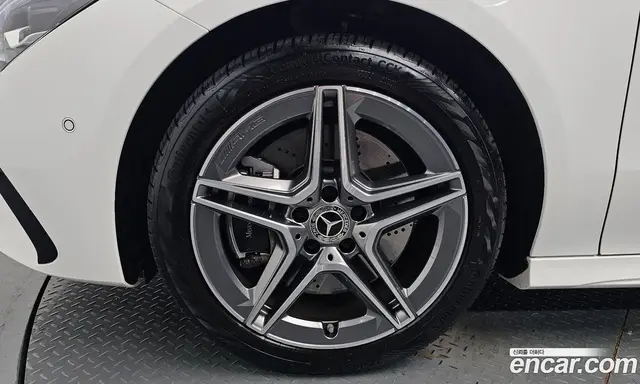 Mercedes-Benz CLA-Class 2024 2.0 автомат (гидро), миниатюра 4 Mercedes-Benz CLA-Class 2024 2.0 автомат (гидро), миниатюра 4