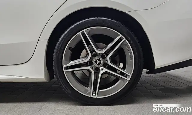 Mercedes-Benz CLS-Class 2022 2.0 автомат (гидро), миниатюра 6