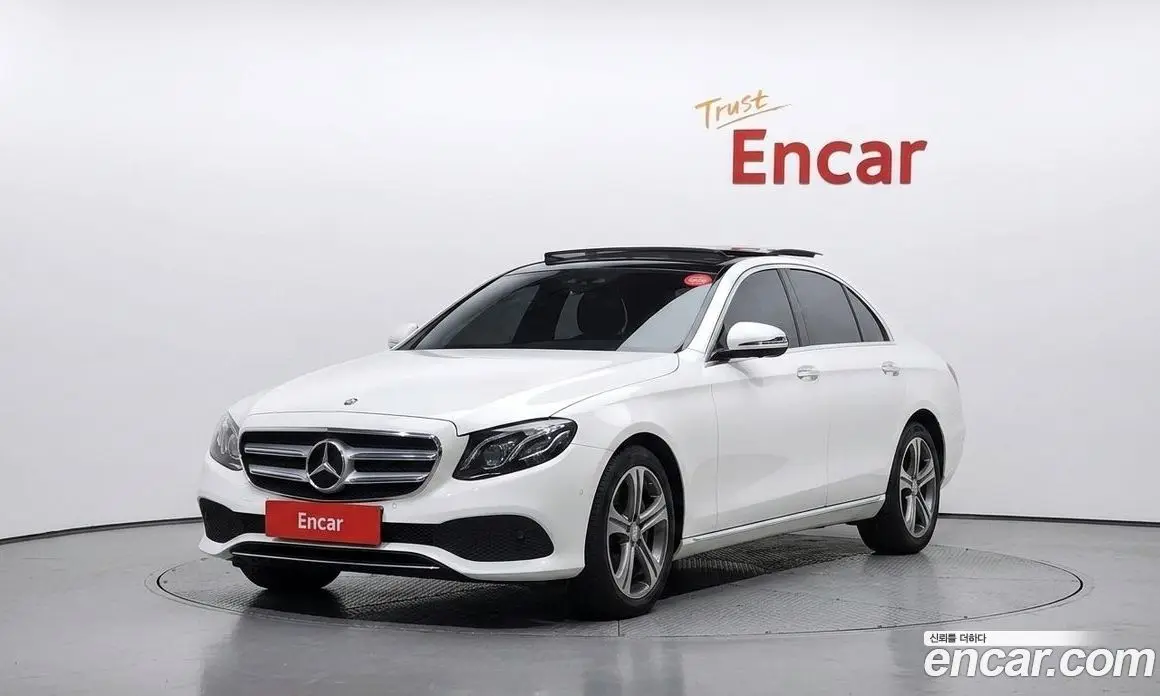 Mercedes-Benz E-Class 2017 2.0 автомат (гидро), фото 1 Mercedes-Benz E-Class 2017 2.0 автомат (гидро), фото 1