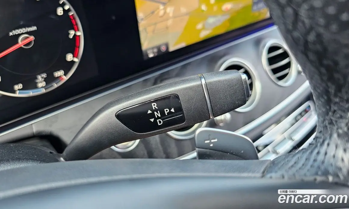Mercedes-Benz E-Class 2017 2.0 автомат (гидро), фото 18 Mercedes-Benz E-Class 2017 2.0 автомат (гидро), фото 18