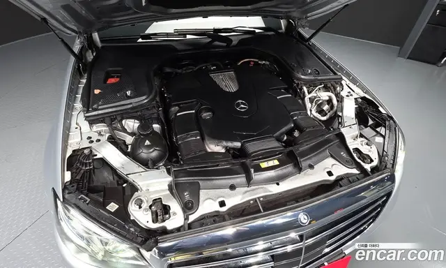 Mercedes-Benz E-Class 2017 3.0 автомат (гидро), миниатюра 6