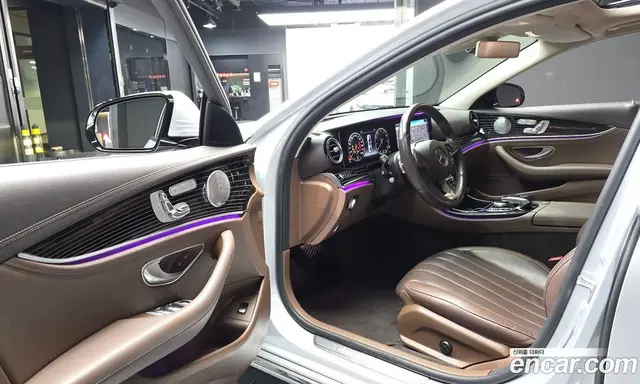 Mercedes-Benz E-Class 2017 3.0 автомат (гидро), миниатюра 10