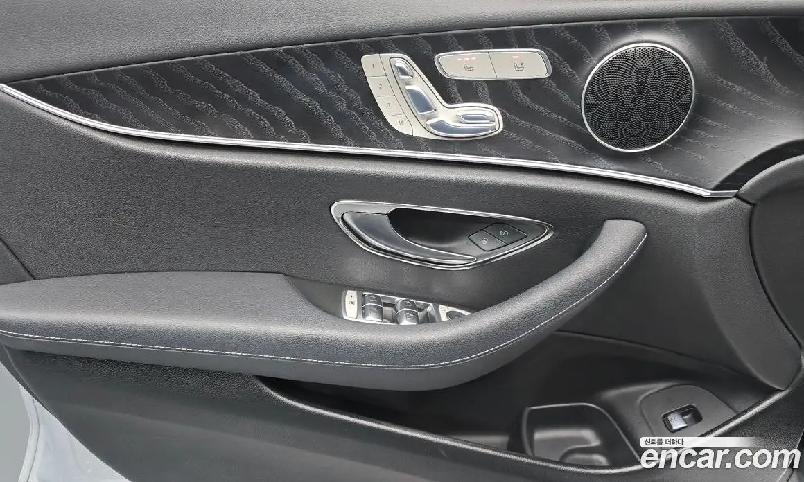 Mercedes-Benz E-Class 2018 2.0 автомат (гидро), фото 14 Mercedes-Benz E-Class 2018 2.0 автомат (гидро), фото 14
