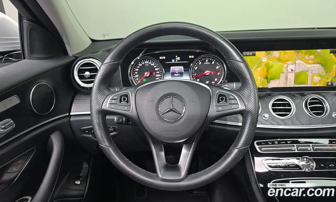 Mercedes-Benz E-Class 2018 2.0 автомат (гидро), фото 19 Mercedes-Benz E-Class 2018 2.0 автомат (гидро), фото 19