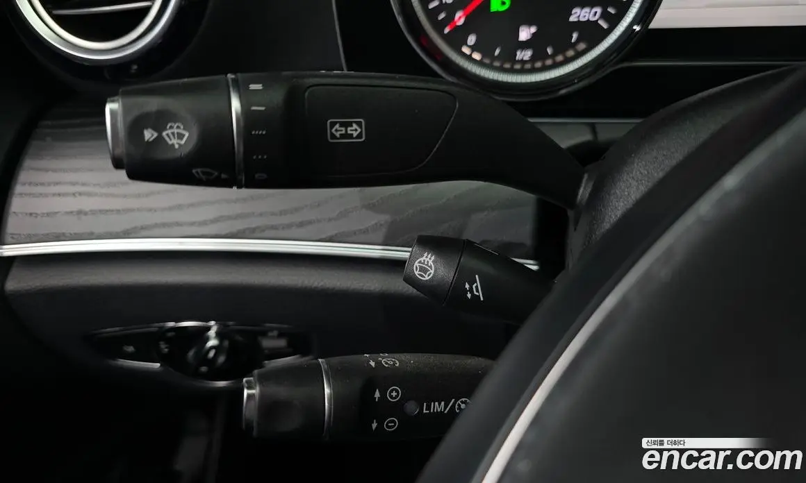 Mercedes-Benz E-Class 2018 2.0 автомат (гидро), фото 23 Mercedes-Benz E-Class 2018 2.0 автомат (гидро), фото 23