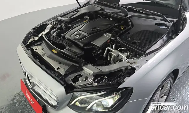 Mercedes-Benz E-Class 2018 2.0 автомат (гидро), миниатюра 6 Mercedes-Benz E-Class 2018 2.0 автомат (гидро), миниатюра 6