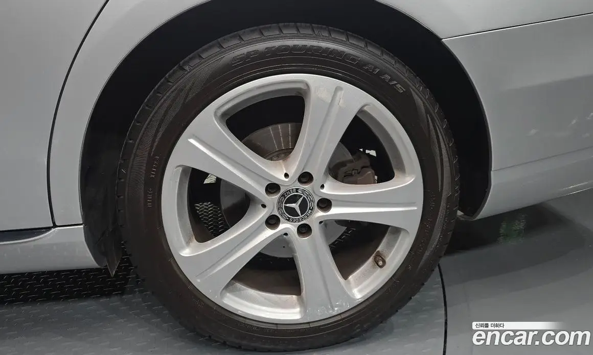 Mercedes-Benz E-Class 2018 2.0 автомат (гидро), фото 7 Mercedes-Benz E-Class 2018 2.0 автомат (гидро), фото 7