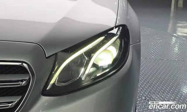 Mercedes-Benz E-Class 2018 2.0 автомат (гидро), миниатюра 8 Mercedes-Benz E-Class 2018 2.0 автомат (гидро), миниатюра 8