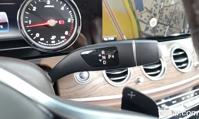 Mercedes-Benz E-Class 2019 1.9 автомат (гидро), миниатюра 12