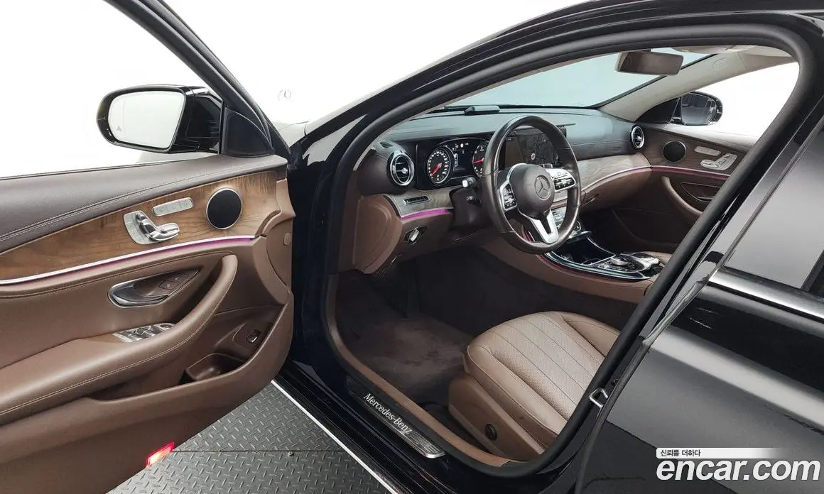 Mercedes-Benz E-Class 2019 1.9 автомат (гидро), фото 13