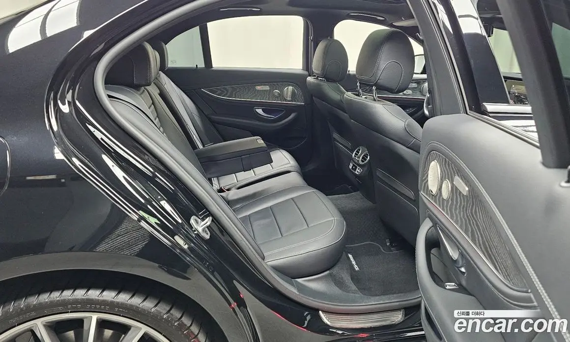 Mercedes-Benz E-Class 2022 2.0 автомат (гидро), фото 16 Mercedes-Benz E-Class 2022 2.0 автомат (гидро), фото 16