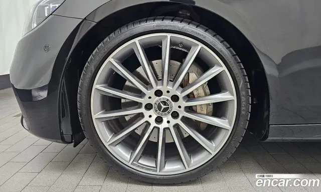 Mercedes-Benz E-Class 2022 2.0 автомат (гидро), миниатюра 4 Mercedes-Benz E-Class 2022 2.0 автомат (гидро), миниатюра 4