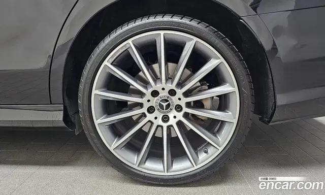 Mercedes-Benz E-Class 2022 2.0 автомат (гидро), миниатюра 6 Mercedes-Benz E-Class 2022 2.0 автомат (гидро), миниатюра 6