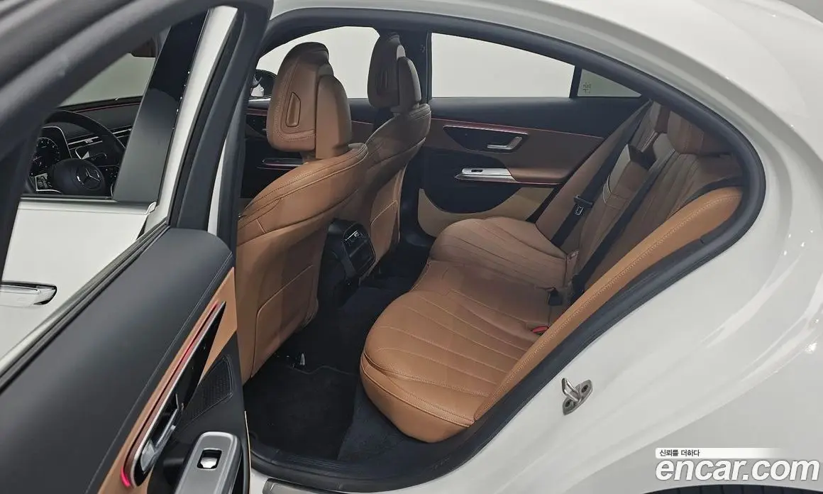 Mercedes-Benz E-Class 2025 2.0 автомат (гидро), фото 17 Mercedes-Benz E-Class 2025 2.0 автомат (гидро), фото 17