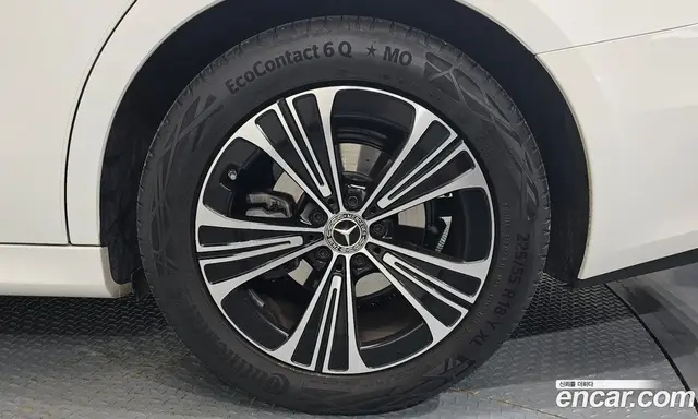Mercedes-Benz E-Class 2025 2.0 автомат (гидро), миниатюра 7 Mercedes-Benz E-Class 2025 2.0 автомат (гидро), миниатюра 7