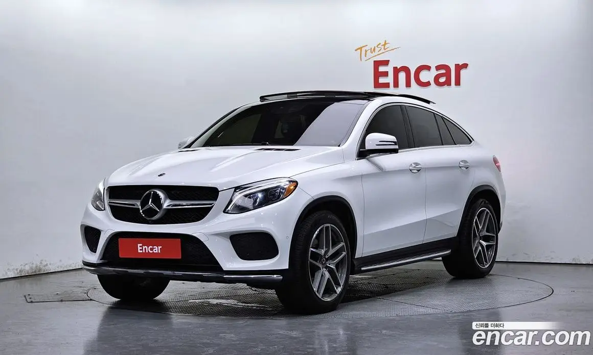 Mercedes-Benz GLE-Class 2017 3.0 автомат (гидро), фото 1 Mercedes-Benz GLE-Class 2017 3.0 автомат (гидро), фото 1