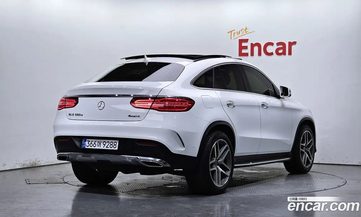 Mercedes-Benz GLE-Class 2017 3.0 автомат (гидро), фото 2 Mercedes-Benz GLE-Class 2017 3.0 автомат (гидро), фото 2