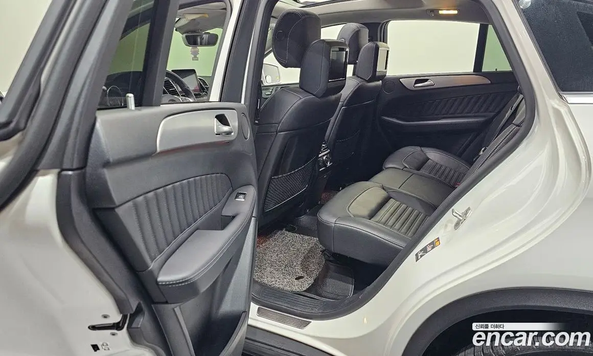 Mercedes-Benz GLE-Class 2017 3.0 автомат (гидро), фото 18 Mercedes-Benz GLE-Class 2017 3.0 автомат (гидро), фото 18