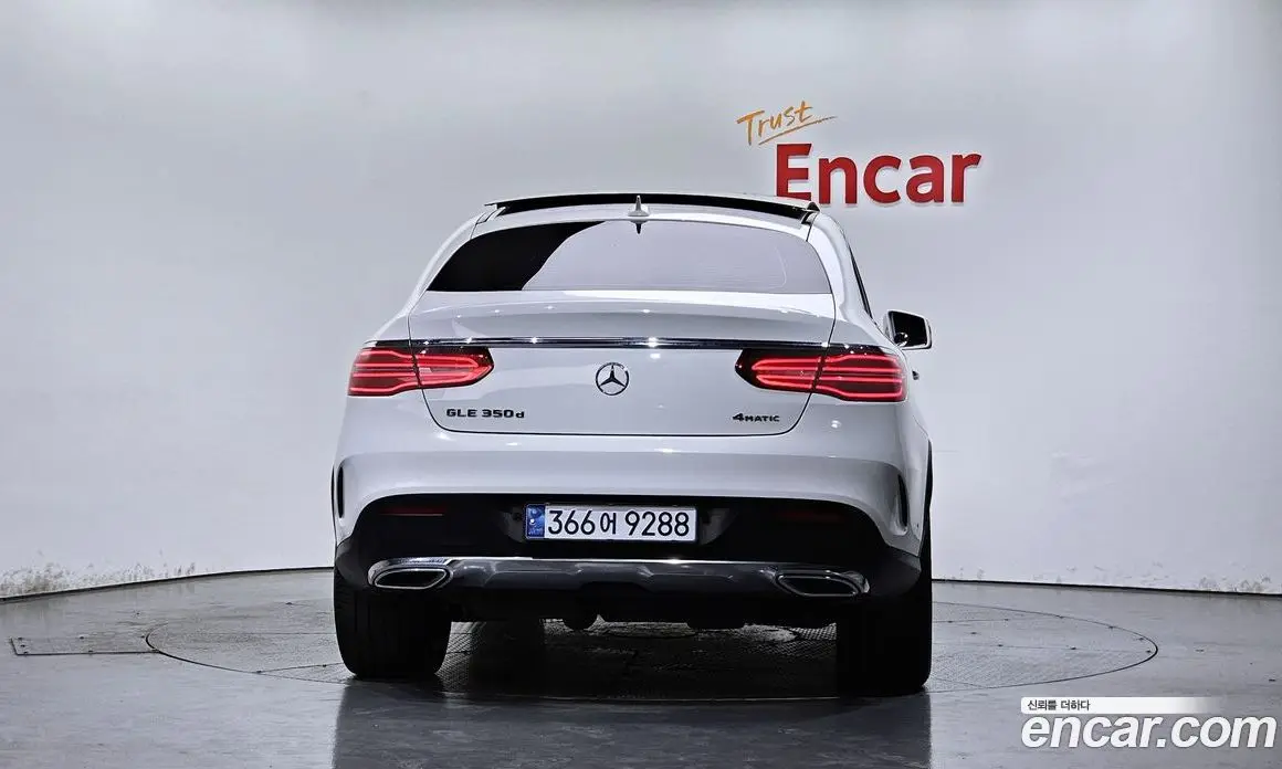 Mercedes-Benz GLE-Class 2017 3.0 автомат (гидро), фото 4 Mercedes-Benz GLE-Class 2017 3.0 автомат (гидро), фото 4
