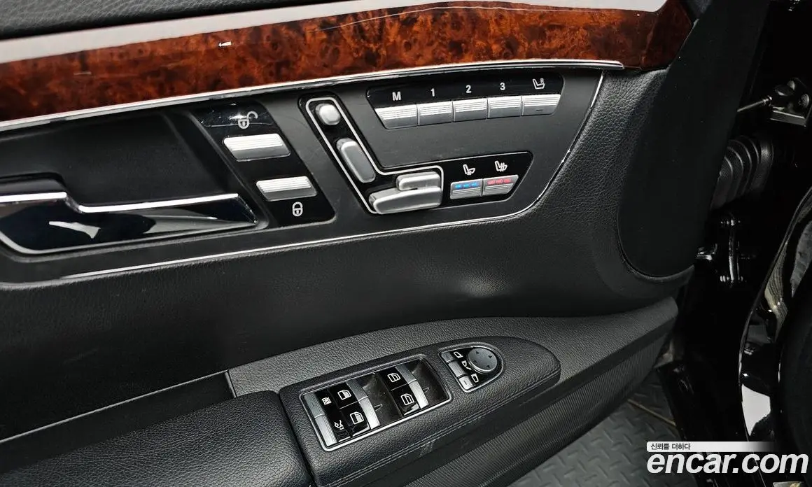 Mercedes-Benz S-Class 2010 5.5 автомат (гидро), фото 26 Mercedes-Benz S-Class 2010 5.5 автомат (гидро), фото 26