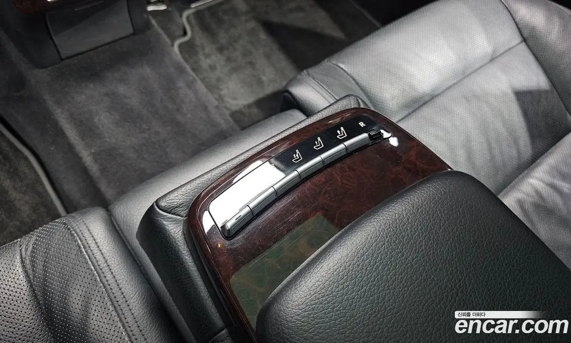 Mercedes-Benz S-Class 2010 5.5 автомат (гидро), фото 27 Mercedes-Benz S-Class 2010 5.5 автомат (гидро), фото 27
