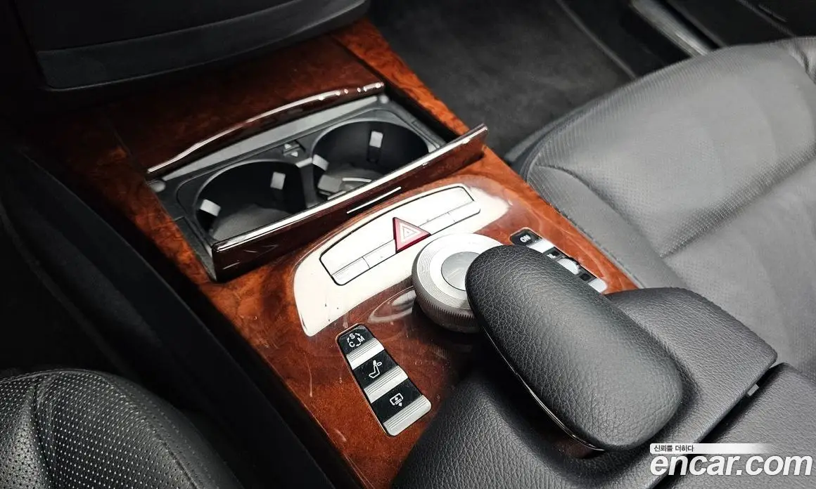 Mercedes-Benz S-Class 2010 5.5 автомат (гидро), фото 28 Mercedes-Benz S-Class 2010 5.5 автомат (гидро), фото 28