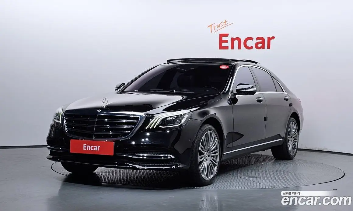 Mercedes-Benz S-Class 2018 4.0 автомат (гидро), фото 1 Mercedes-Benz S-Class 2018 4.0 автомат (гидро), фото 1