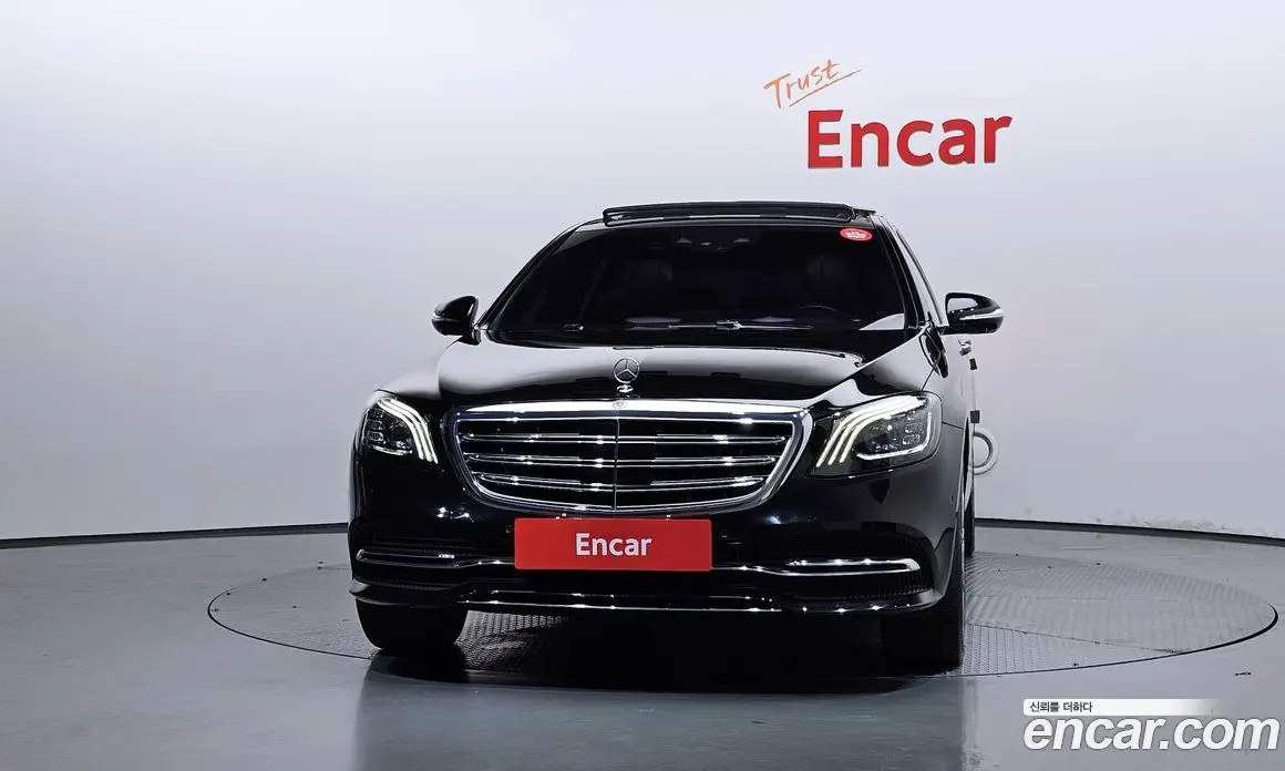 Mercedes-Benz S-Class 2018 4.0 автомат (гидро), фото 3 Mercedes-Benz S-Class 2018 4.0 автомат (гидро), фото 3