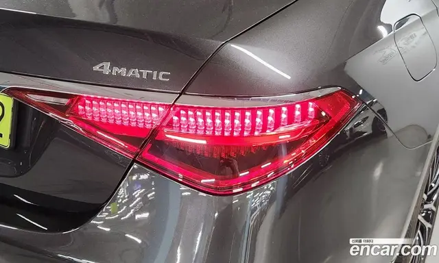 Mercedes-Benz S-Class 2024 4.0 автомат (гидро), миниатюра 12