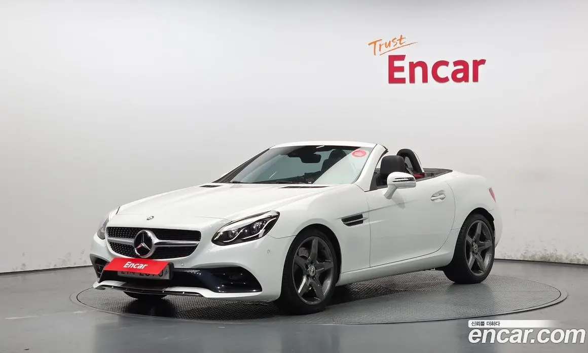 Mercedes-Benz SLC-Class 2017 2.0 автомат (гидро), фото 1 Mercedes-Benz SLC-Class 2017 2.0 автомат (гидро), фото 1